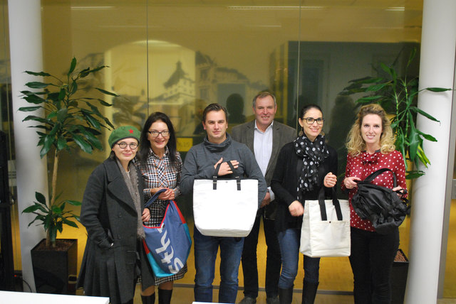 Die Jury kürte mit "mapbagrag" den Sieger: K. Wintscher-Zinganel, S. Meininger, A. Tuscher, K. Obenaus, A. Loidl, K. Hojak-Talaber.