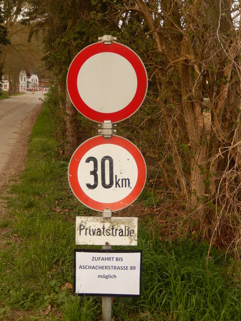 Die Privatstraße des Landes OÖ in Bergheim ist und bleibt für den gesamten Verkehr gesperrt.