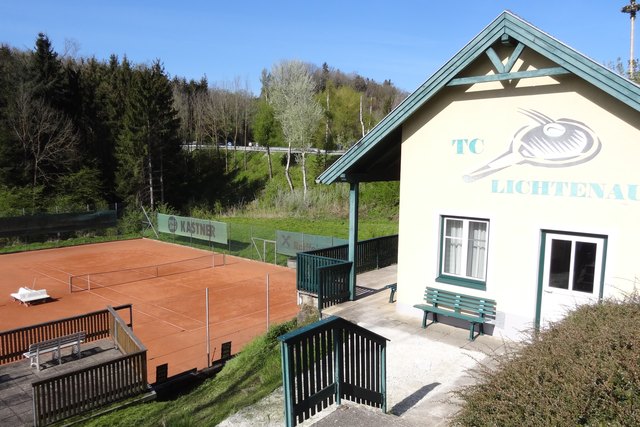 Im Bereich der Tennisanlage in Brunn am Wald findet das Jubiläumsfest des Tennisvereins Lichtenau statt. Foto: Richard Rauscher.