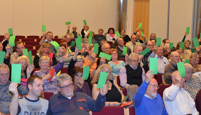 Mit Kärtchen konnten die Besucher ihre Meinung zu bestimmten Themen kundtun. | Foto: Stadt Wels