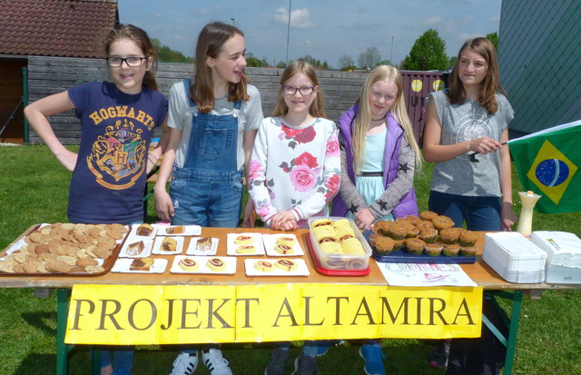 Die jugendlichen Initiatoren des Altamira-Buffets: Anouk Kalchmair, Laura Silber, Elisa Reiter, Hanna Kern und Jasmin Künzel