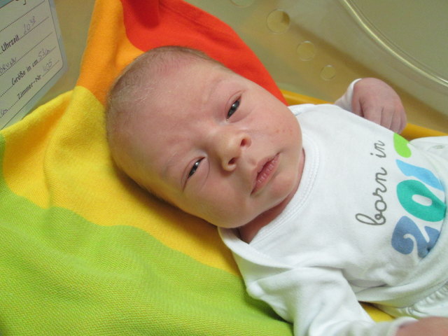 Jonas Zimmermann,
Geboren: 6. Mai 2017,
Uhrzeit: 20:48 Uhr,
Größe: 53 cm, Gewicht: 3.440 g,
Wohnort: Stranzendorf