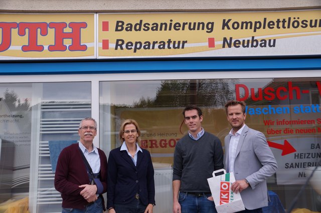 Hergouth Installationen: Familie Hergouth und Viktor Larissegger (v. l.)