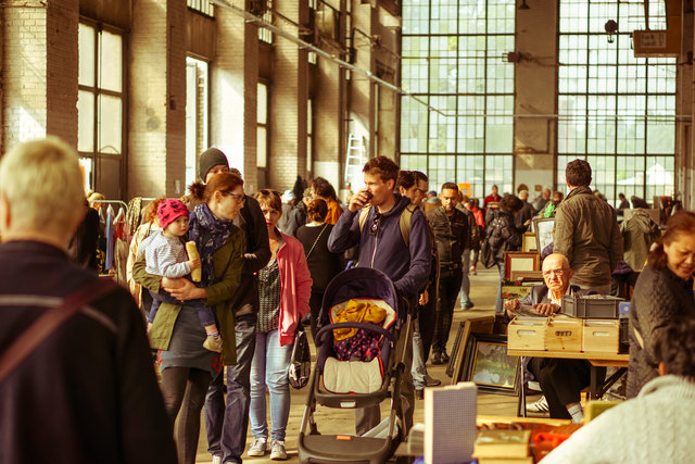 Neben den interessanten Waren ist der Metamarkt schon allein aufgrund der Möglichkeit, die alte Fabriksarchitektur auch von Innen zu sehen, einen Besuch wert.