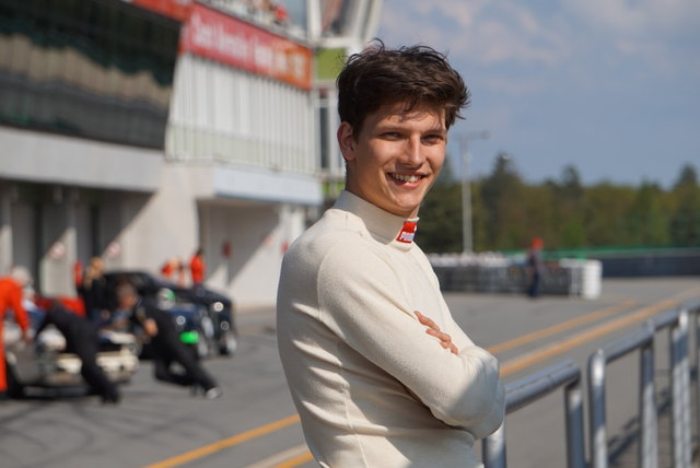 Jakob Schober führt die BMW-Challenge an.