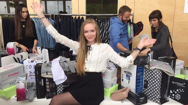 Miss Niederösterreich 2017 Marlene Nakovits mit ihren Willkommens-Geschenken | Foto: Marlene Nakovits