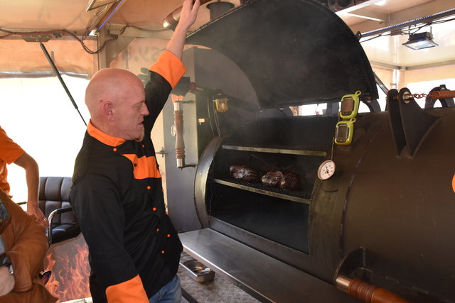 Ungefähr 3.000 Portionen hat Herbert für das Festival in Petto.