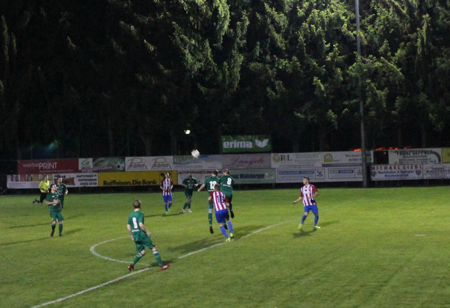  Der USV Pressbaum  behielt die Lufthoheit und brachte so den 2:1 Sieg über die Zeit