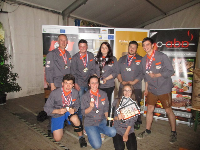 Teamchef Franz Krautsack, Köck Patrick, Renner Annalena, Kienast Daniel, Paral Michael,  V.v.l.n.r.: Glatz Heinz, Strasser Viktoria, Waltner Nina; | Foto: privat