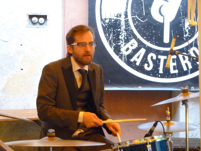 ... Drummer, Charlie Basterd ...