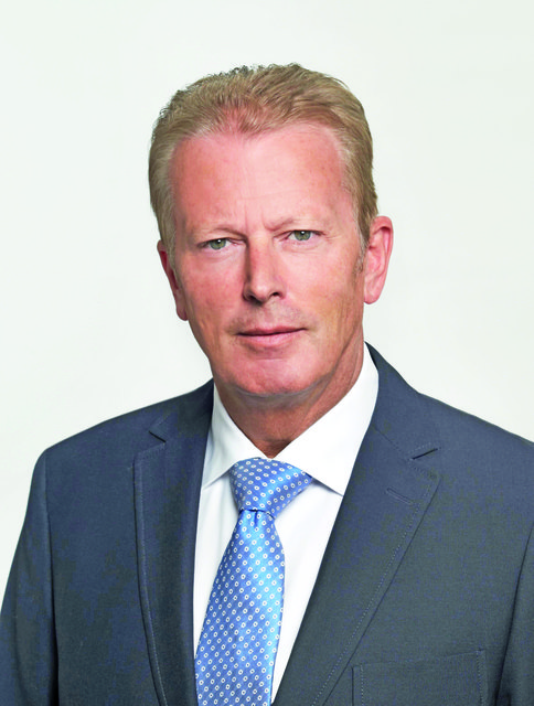 Reinhold MItterlehner noch mit blonden Haaren – die Politik hat ihm einige graue Haare beschert.
