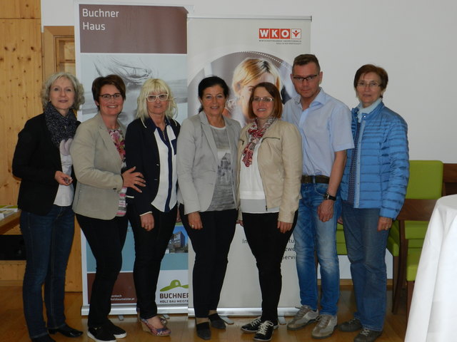 oto: v.l.n.r. 
Oberfichtner Christa, Raffaseder Petra, Gubo-Altreiter Blanka, Lackner-Strauss Gabriele, Buchner Bernadette, Buchner Christian, Buchner Hermine | Foto: WKO Freistadt