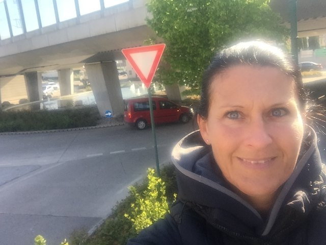Redakteurin Karin Zeiler am "Ort des Zählens".