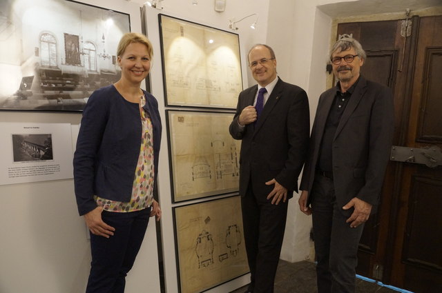 Stadt- und Zeitgeschichte hautnah: Gabriele Jedliczka, Aribert Wendzel und Karl Amtmann im Museum.