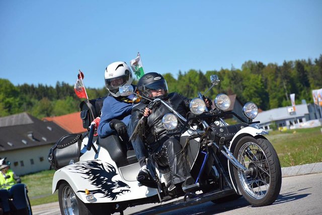 Stefan Gutmann wurde auf dem Trike mitgenommen. | Foto: KK