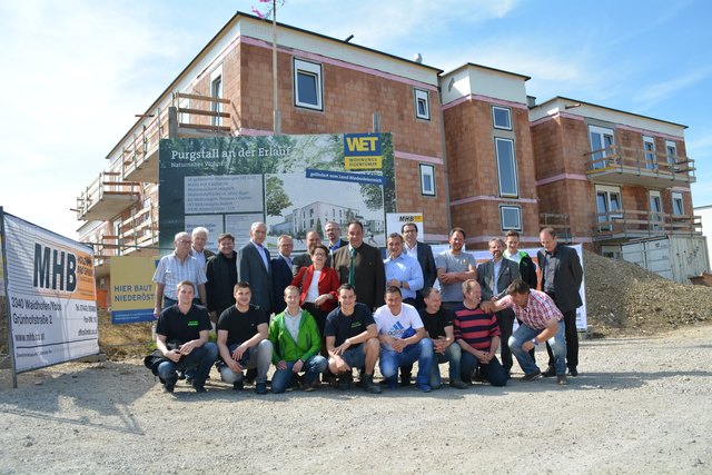 In Purgstall an der Erlauf freut man sich über den Baufortschritt bei der Wohnhausanlage in der Zigelofengasse.