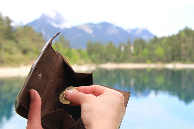 Geld bereithalten heißt es ab diesem Sommer für Badegäste am Urisee.