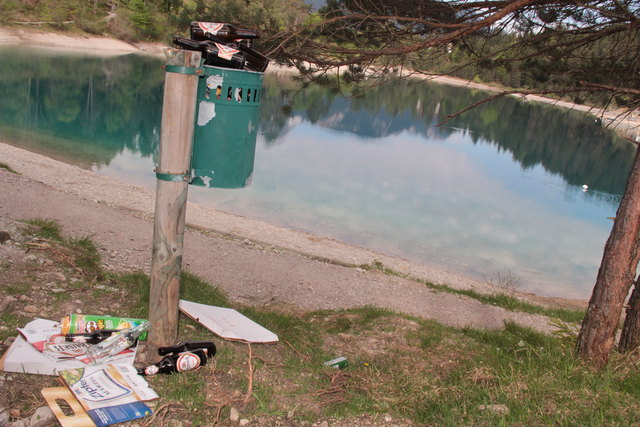 Die Gebühr wird nicht fürs Baden, sondern für die Entsorgung des Mülls im Uferbereich eingehoben.