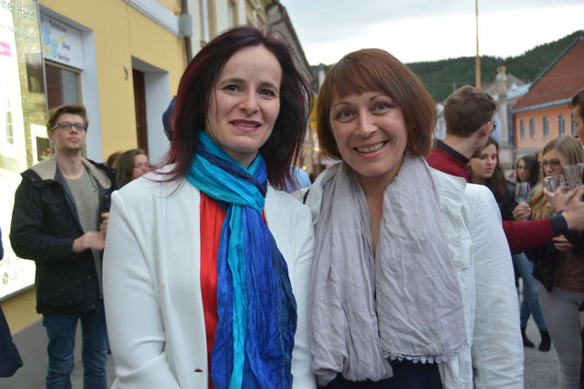 Isabella, Bernadette