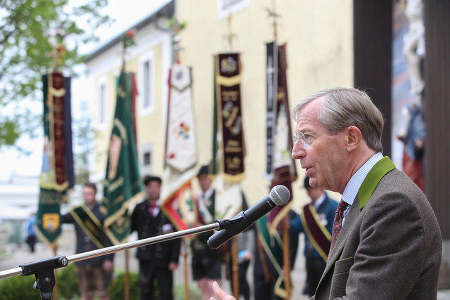Eröffnung neugestalter Marktplatz in Thalgau
Im Bild Landeshauptmann Wilfried Haslauer bei seiner Festansprache | Foto: Franz Neumayr
