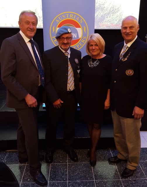 SPÖ-LAndtagsabgeordneter. Rudolf Schober, Blauhelm Hermann Winkler, Vbgm. Von Villach Gerda Sandriesser, Österreich-Präsident der Peacekeeper Gen.iR. Günther Greindl.