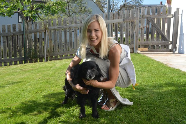 Der schwarze Stewy hat ebenfalls ihr Herz erobert.