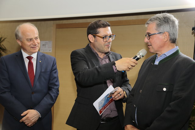 Fachsimpelten: (v.l.) LR J. Seitinger, G. Waltl und W. Luttenberger Lindinger.