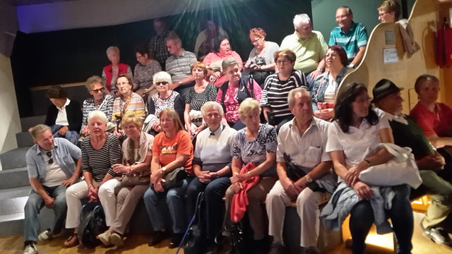 Im Stoanineum spielt Musik die Hauptrolle. Die Bodensdorfer folgten via Multi-Media Show der Geschichte der Stoanis | Foto: KK