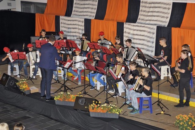 Die Balgspatzen beim Konzert. | Foto: Salzburger Akkordeonverein Saalfelden