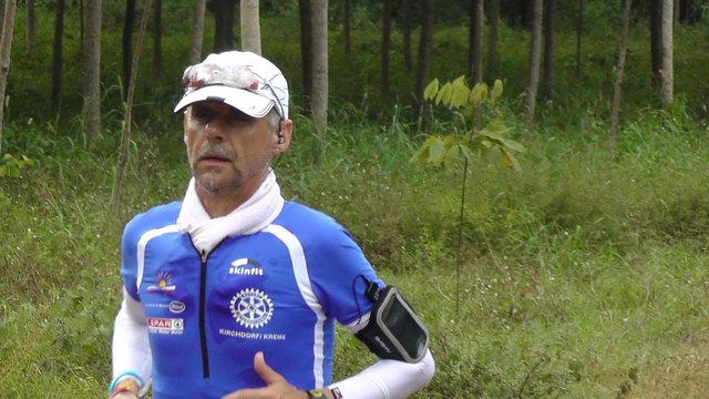 Der Wasserläufer Fritz Kieninger hat schon viele Brunnen für die Menschen in Kambodscha erlaufen. | Foto: Fritz Kieninger