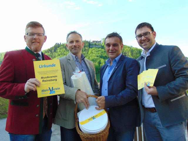 Kapellmeister Andreas Prüller, Bgm. Franz Faschingleitner, LAbg. Anton Erber und Obmann Johannes Wolmersdorfer. | Foto: ÖVP Scheibbs