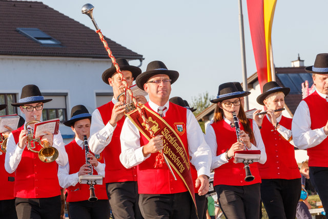 Ganze 19 Musikvereine waren in Jennersdorf zu Gast und feierten mit der Stadtkapelle.