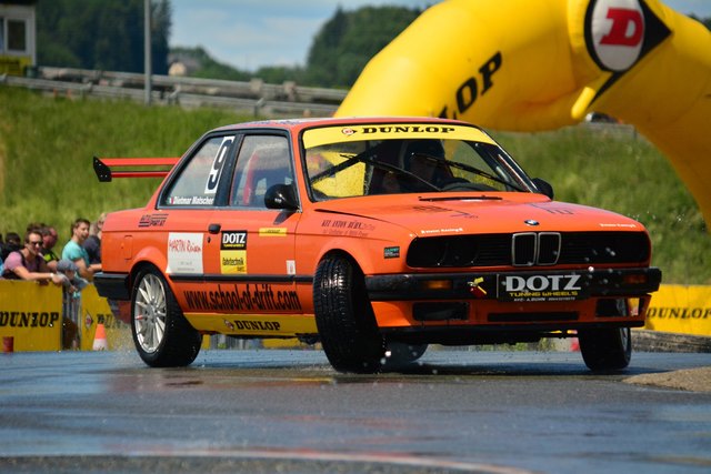 Dietmar Matscher(Tisens/Südtirol) BMW E30 M5 3.8 - Klasse R2 | Foto: Daniel Klopf für school-of-drift