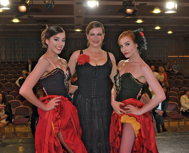 Carol Pitta, Natalia Ushakova und Choreographin Anastasia Egorova | Foto: Wolfgang Mayer