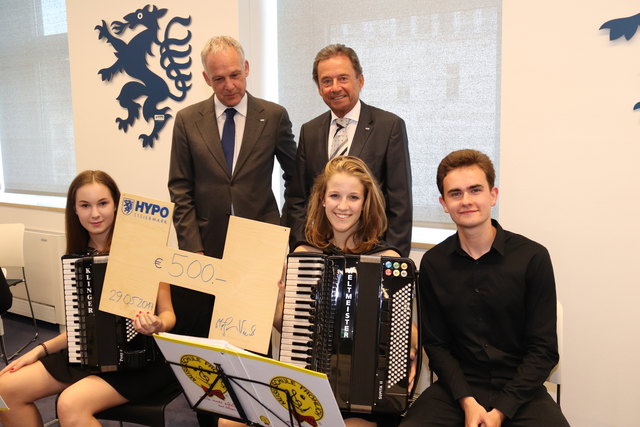 Junge Talente mit Martin Gölles (l.) und Bernhard Türk | Foto: Hypo Steiermark