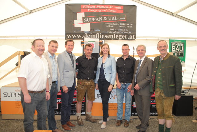 Gratulierten dem erfolgreichen Duo: Landesrätin Barbara Eibinger-Miedl und Bgm. Johann Kaufmann (r.).