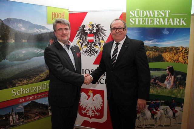 "Ich bin wirklich ein Polenfan“, unterstreicht Honorarkonsul Manfred Kainz | Foto: AR