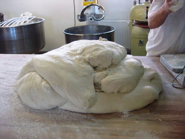 .. aus diesem lockeren, gut duftenden Teig werden in Kürze Handsemmerl entstehen