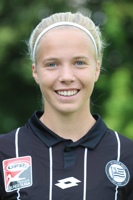 Celina Degen.