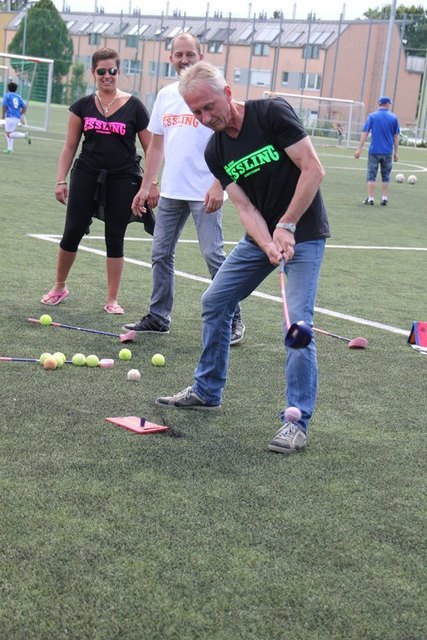 Nicht nur Fußball wird angeboten. Auch Gold kann probiert werden. (Foto: Carmen Kleemann)
