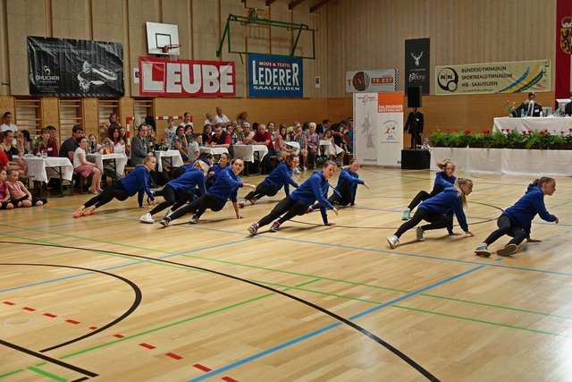 Showeinlage der "Chartbreakerz"