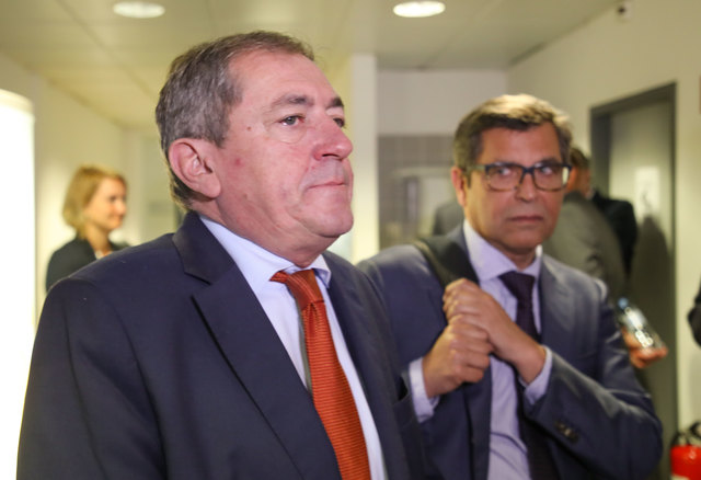 Prozess Landesgericht Salzburg: Bürgermeister Heinz Schaden mit Berater Alfred Autischer | Foto: Franz Neumayr