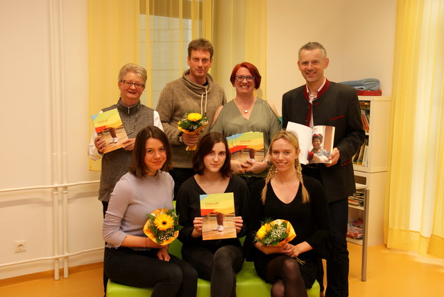 Vorne von links: Anika Haider, Katja Krug, Lisa Gruber
Hinten von links: Christine Winter, Gustav Bergmeier, Susanne Gastecker, Martin Leonhardsberger | Foto: SG Mank