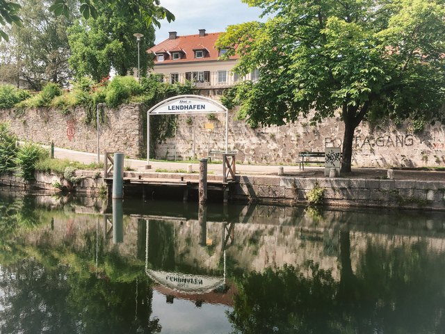 Hier am Lendhafen soll sich schon ab nächstem Sommer ein Sandstrand erstrecken. Kostenpunkt: 60.000 Euro