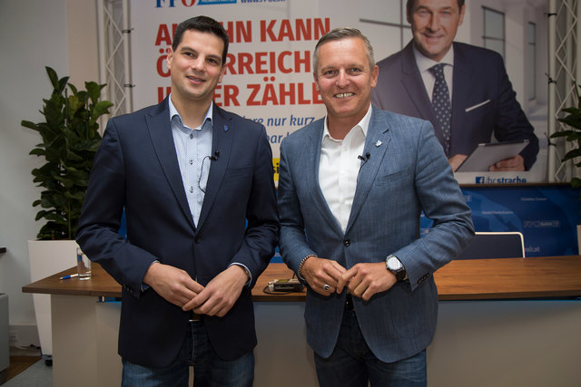 Hannes Amesbauer (links) ist der steirische Spitzenkandidat für die Nationalratswahl im Herbst, volle Unterstützung erhält er von Landesparteiobmann Mario Kunasek. | Foto: FPÖ Steiermark