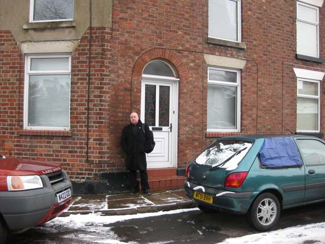 In diesem Haus in Macclesfield bei Manchester erhängte sich Joy Division-Sänger Ian Curtis am Sonntag, den 18. Mai 1980 - einen Tag bevor die Band ihre Amerika-Tour antreten sollte. Für Musikfanatiker wie Ian Freeman ein Top-Reiseziel. | Foto: Freimann privat