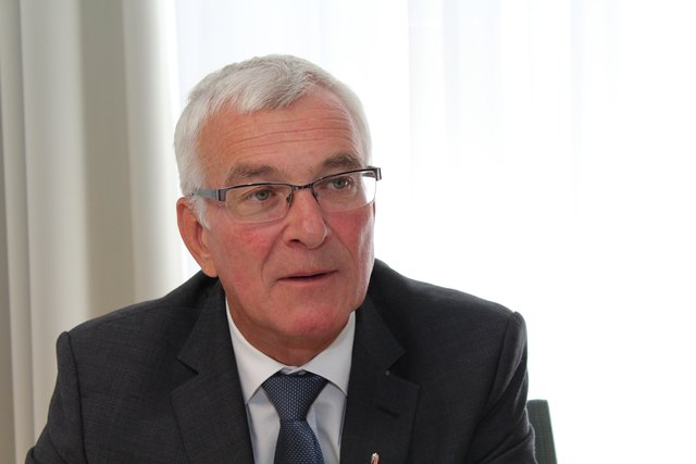 "Mittlerweile ist die gezielte Irreführung der Gesellschaft eine ganz normale Methode der Kriegsführung", so der Sicherheitslandesrat.