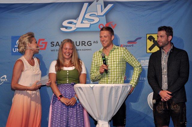 Alexandra Meissnitzer mit Carina Edlinger, Julian Edlinger und Andreas Prommegger.