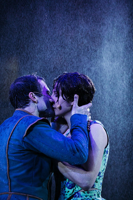 benedikt Greiner und Henriette blumenau in inniger liebe. | Foto: (c) lupi spuma