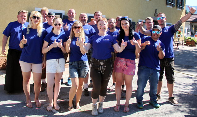 Sommerfest "Wörtlbauer" in Niederalm | Foto: HKroBild